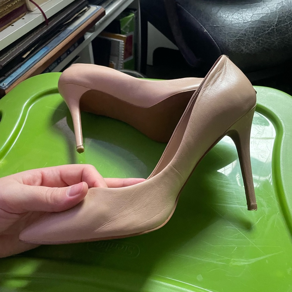 Charles by Charles David nude pumps size 12M